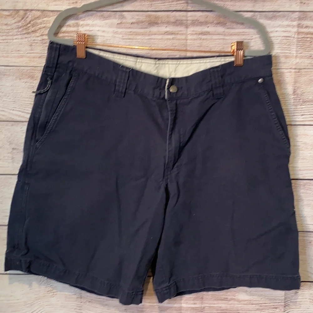 💜💜 Men’s Columbia Shorts Size 36 100% Cotton